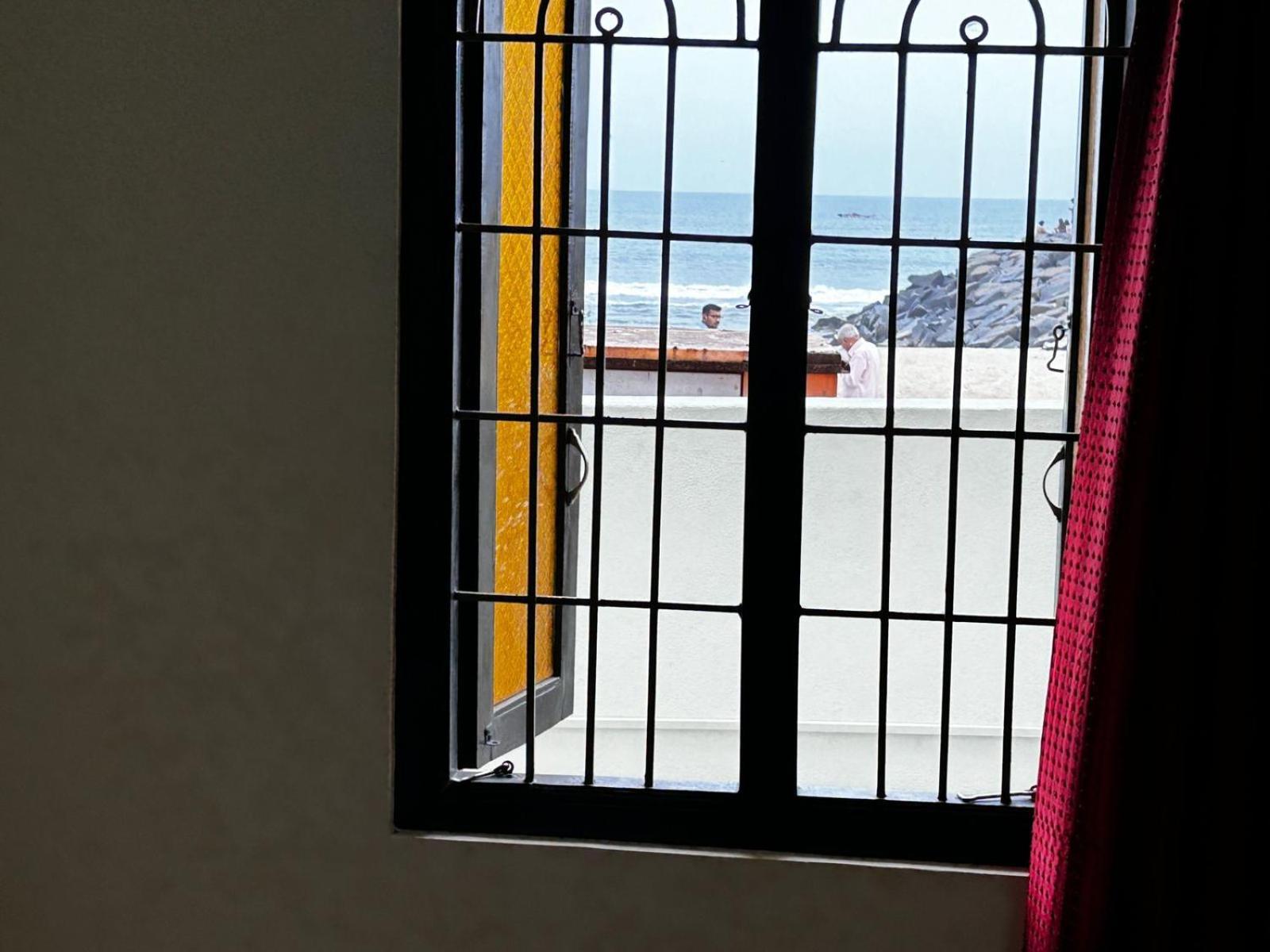 Le'Sap Beach Resort ポンディシェリ エクステリア 写真